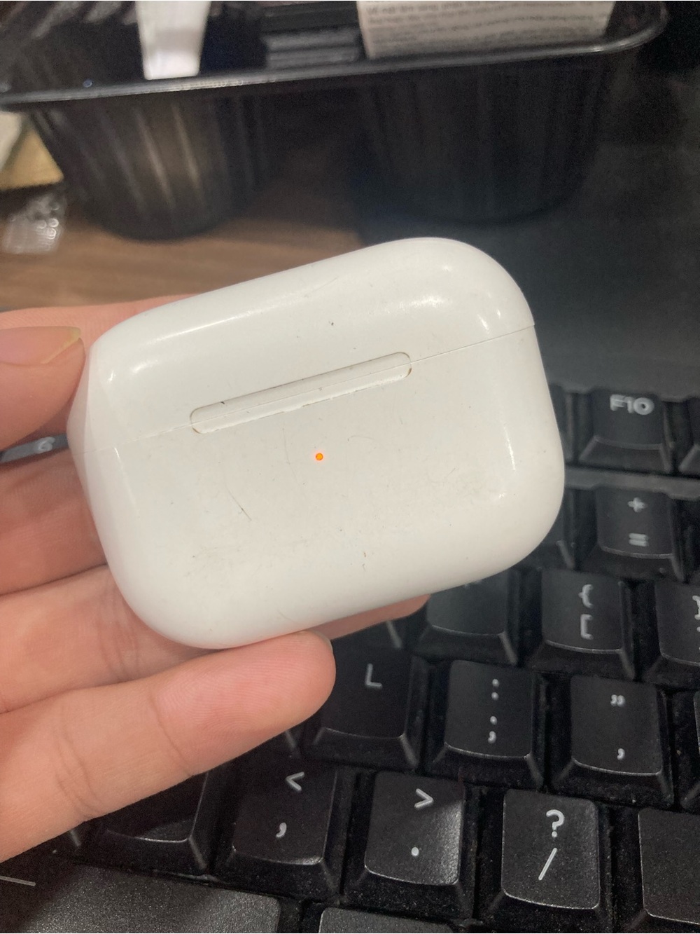 White Wireless Earbuds Charging Case